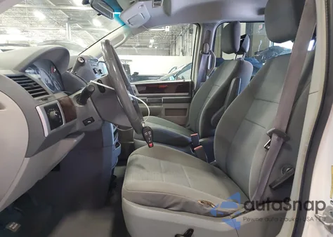 2010 Chrysler Town & Country Touring from USA, damaged, VIN 2A4RR5D14AR343960